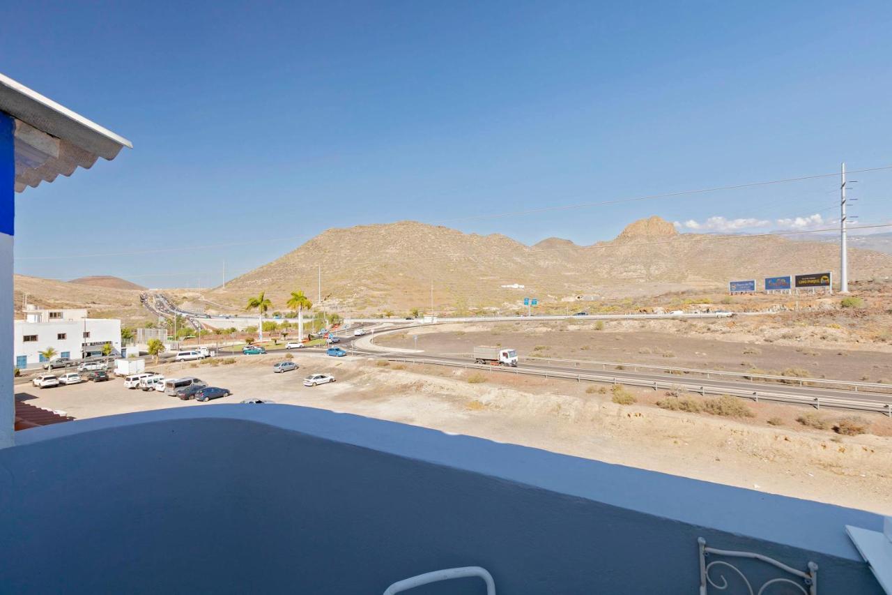 Hostel Neon Tenerife Guaza ภายนอก รูปภาพ
