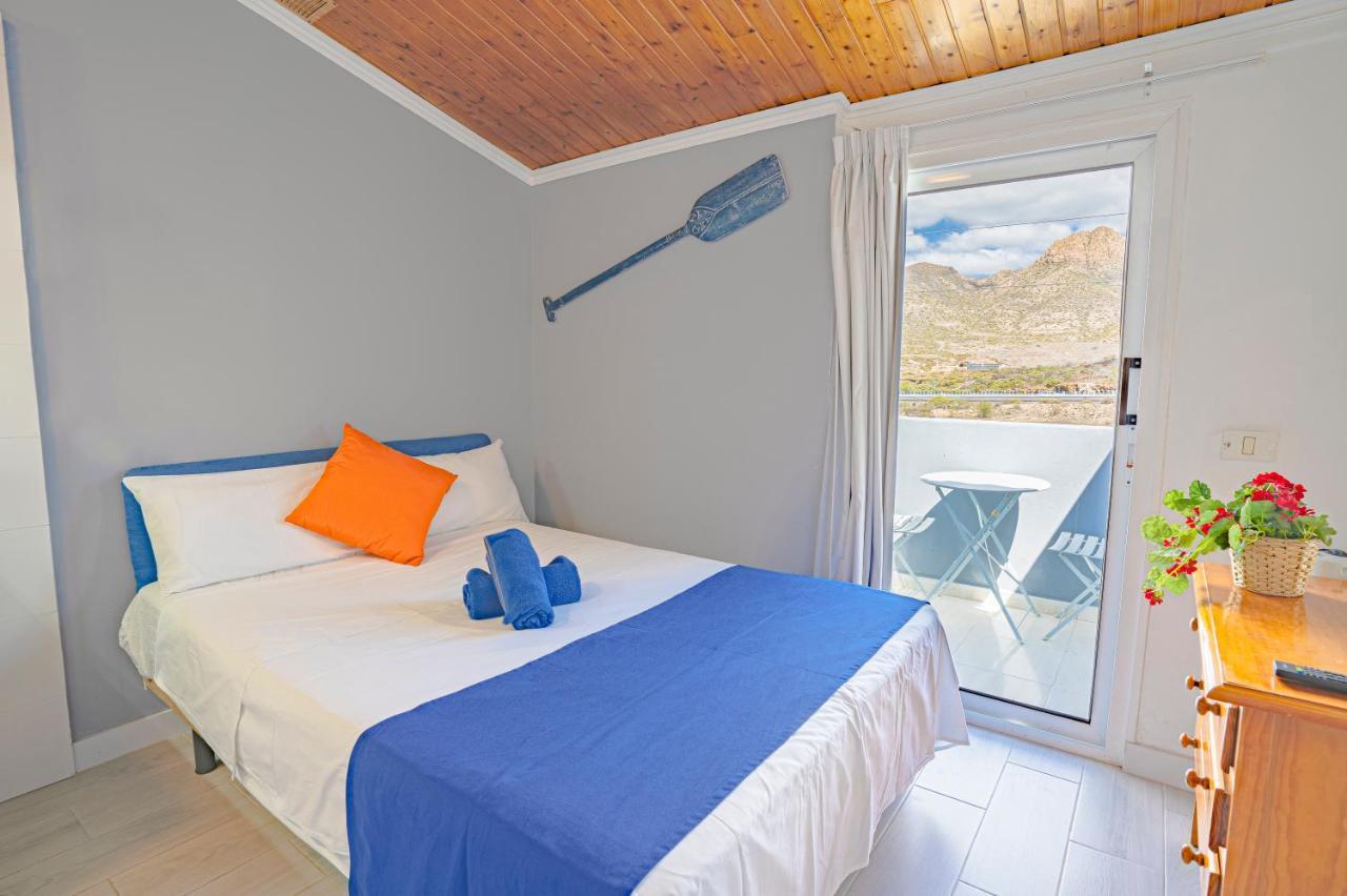 Hostel Neon Tenerife Guaza ภายนอก รูปภาพ