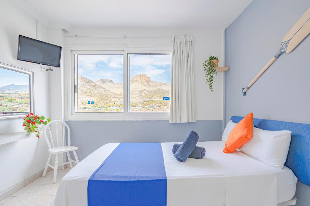 Hostel Neon Tenerife Guaza ภายนอก รูปภาพ