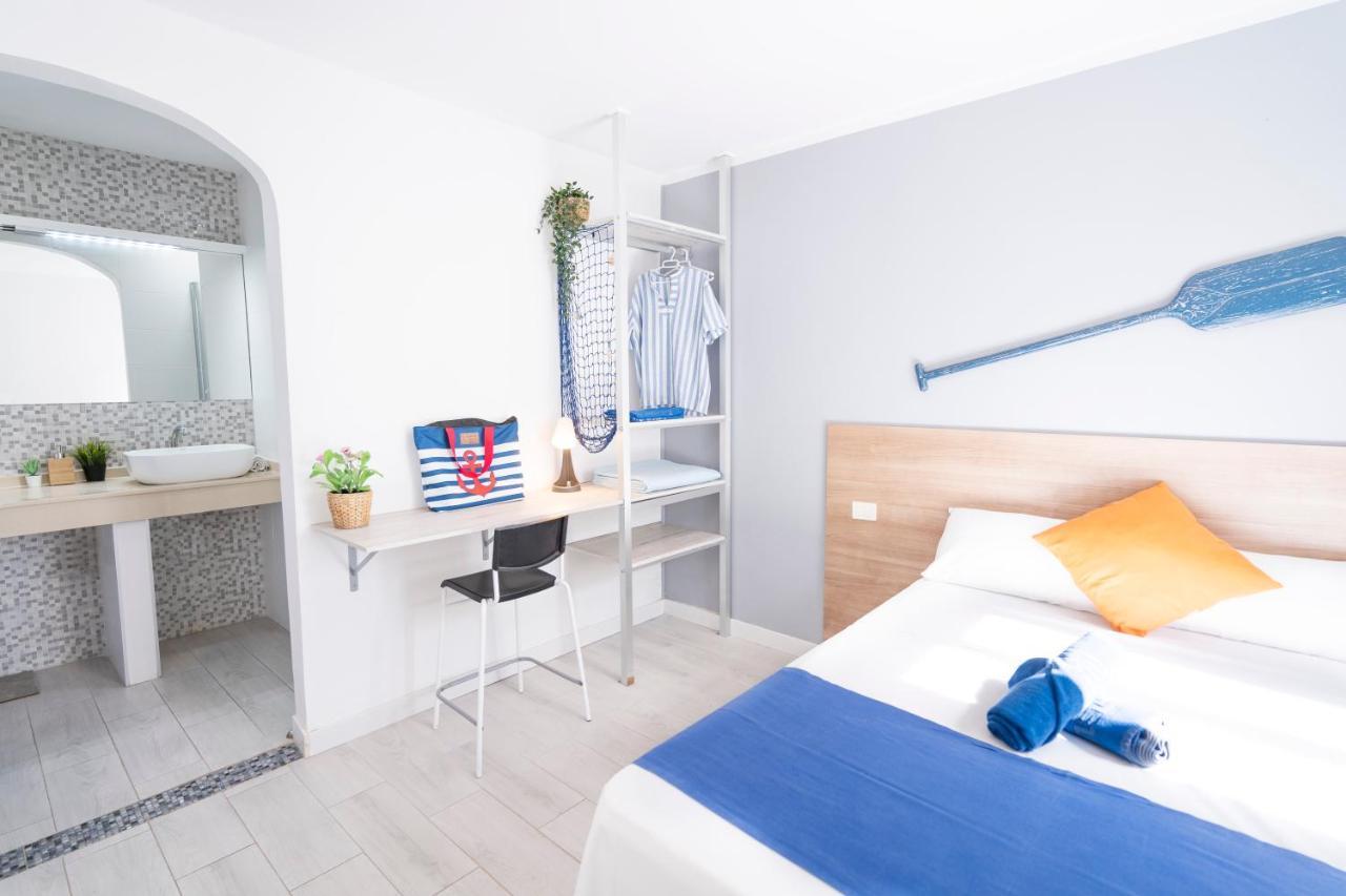 Hostel Neon Tenerife Guaza ภายนอก รูปภาพ